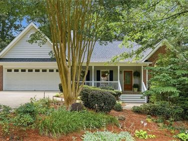 3925 Piper Glen Drive, Buford, GA 30519
