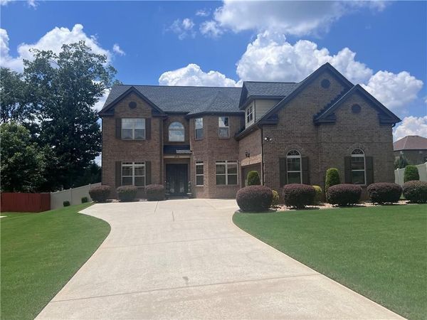 808 Bufflehead Court , Stockbridge, GA 30281