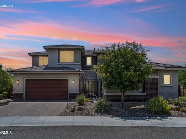 2905 E LOS GATOS Drive, Phoenix, AZ 85050