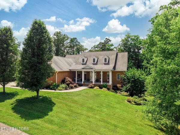 2201 Majestic Circle , Dandridge, TN 37725