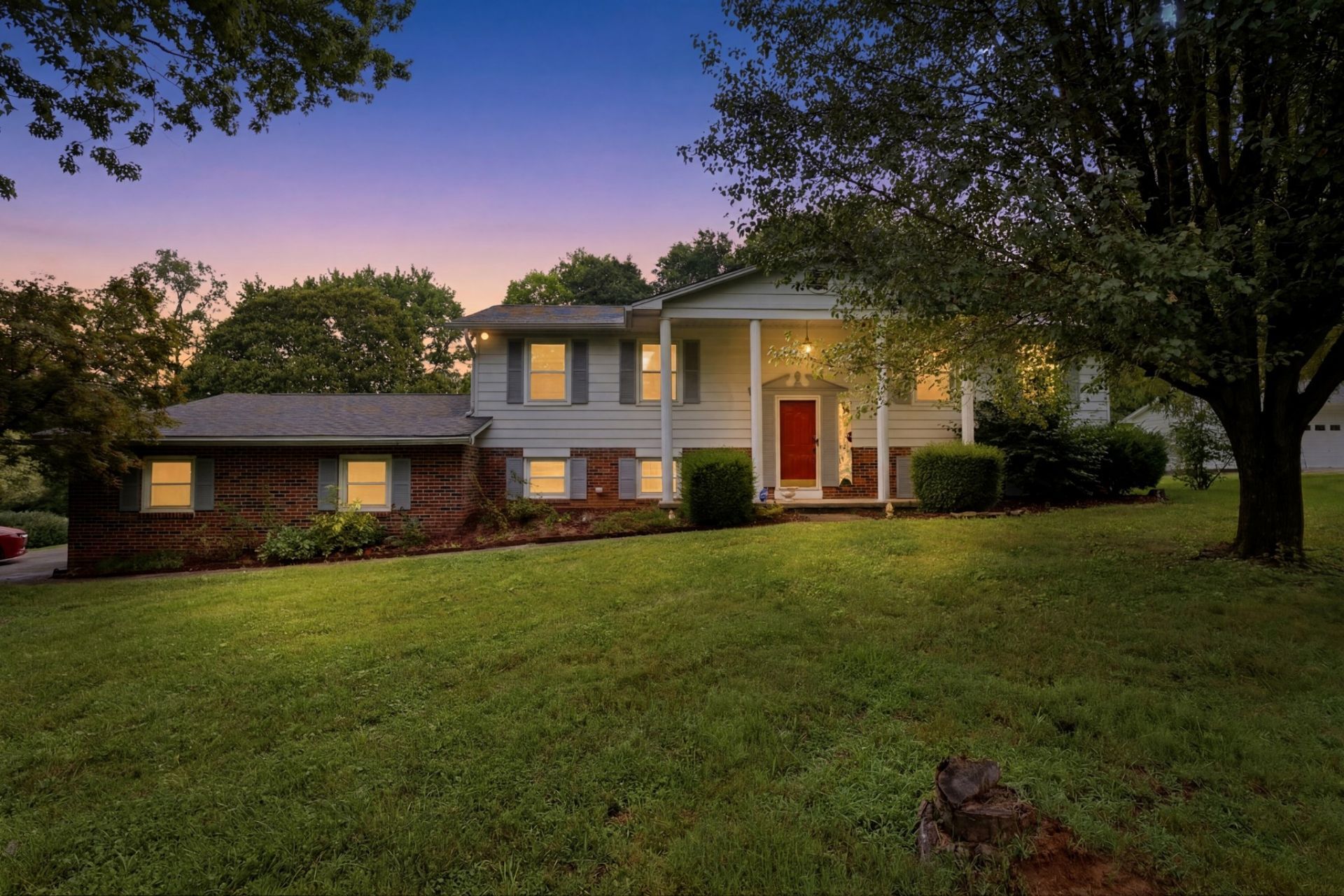 3088 Dixie Lee Cir, Lenoir City, TN 37772 Main Photo