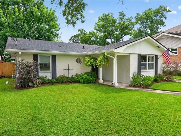 9425 ROSLYN Drive, River Ridge, LA 70123