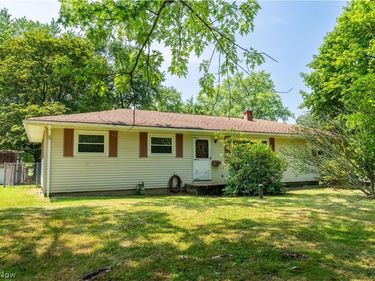 7101 Pinecrest Street NE, Canton, OH 44721