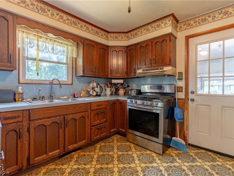 7101 Pinecrest Street NE, Canton, OH 44721 Photo 14