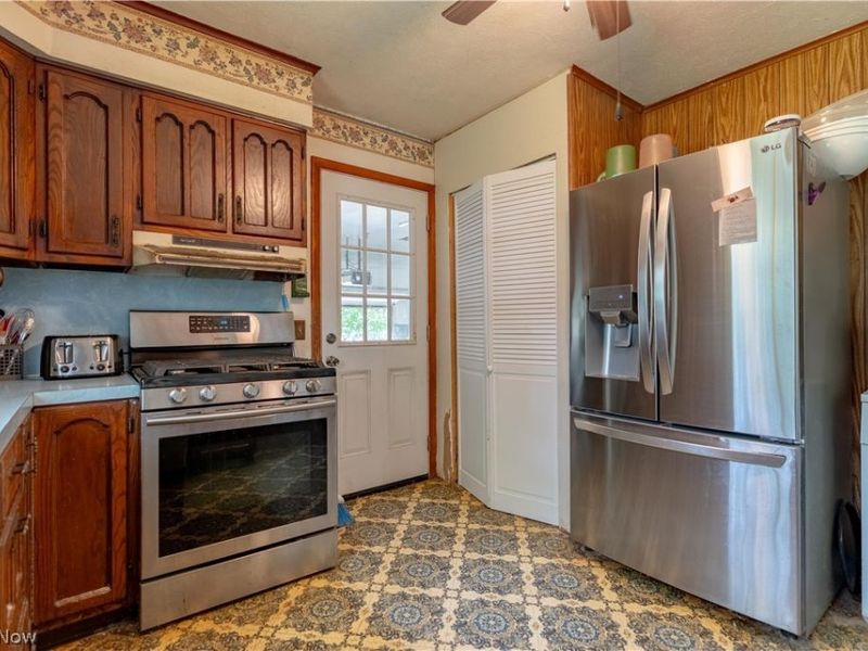 7101 Pinecrest Street NE, Canton, OH 44721 Photo 15