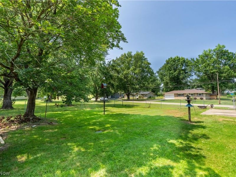7101 Pinecrest Street NE, Canton, OH 44721 Photo 7