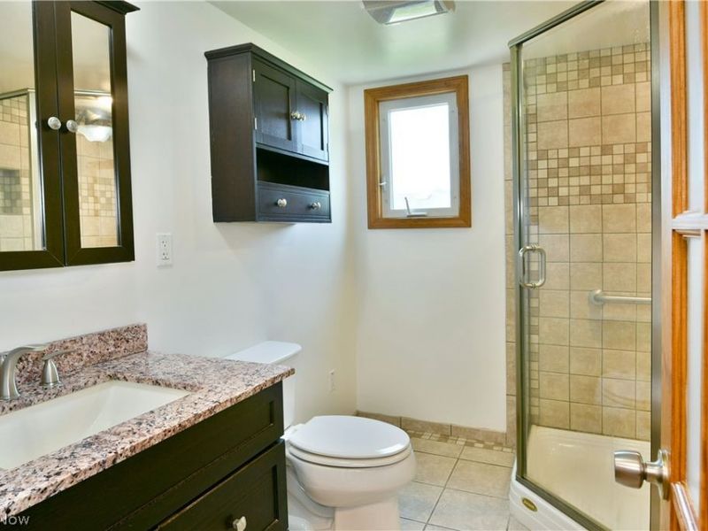 1393 Sunnyfield Avenue NW, Warren, OH 44481 Photo 16