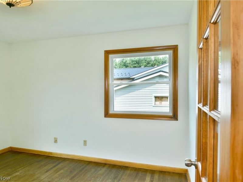 1393 Sunnyfield Avenue NW, Warren, OH 44481 Photo 19
