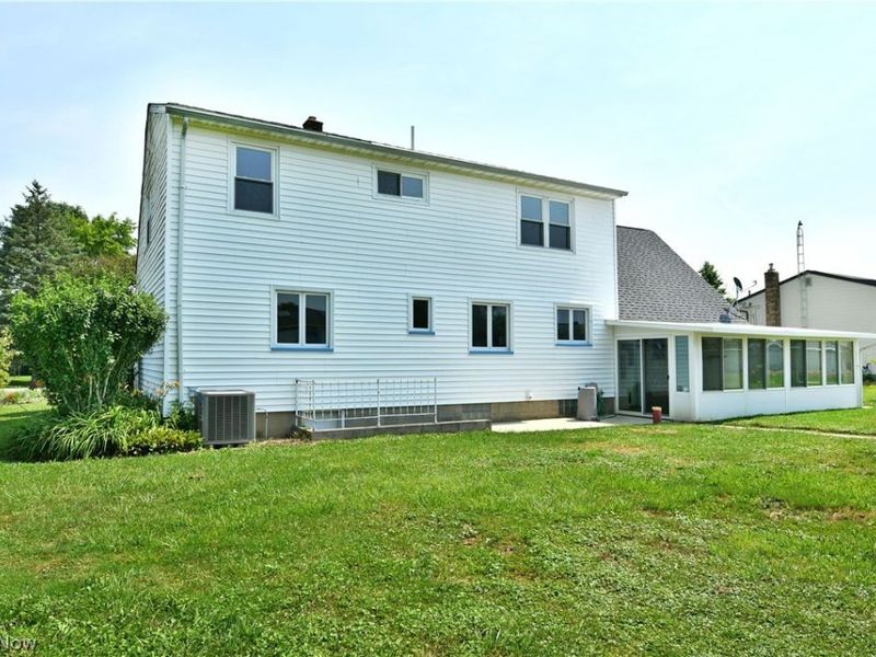 1393 Sunnyfield Avenue NW, Warren, OH 44481 Photo 39