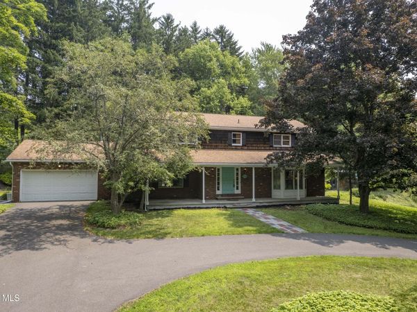 84 Climer Circle, West Sand Lake, NY 12196