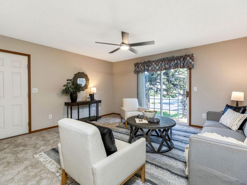 7290 Kirkdale Drive, Unit 19A, Blacklick, OH 43004 Photo 3