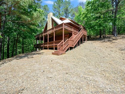 475 Southern Hills Circle Broken Bow, OK 74728