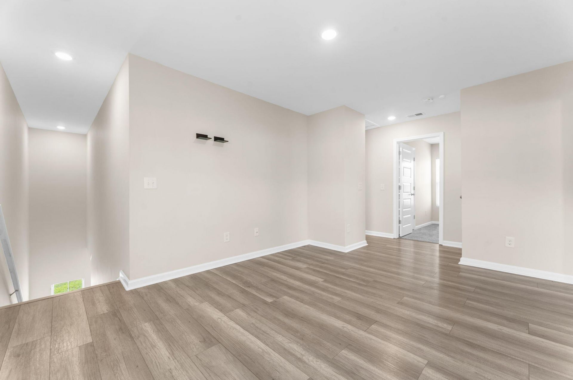 570 Spanish Wells Road Photo 26