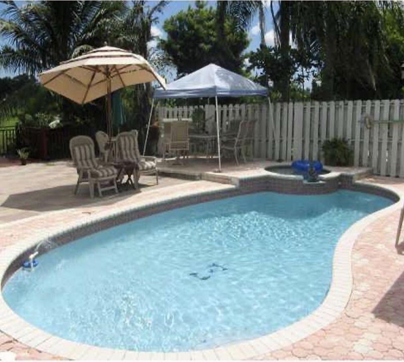 4??? SW 82nd Way, Davie, FL 33328 Photo