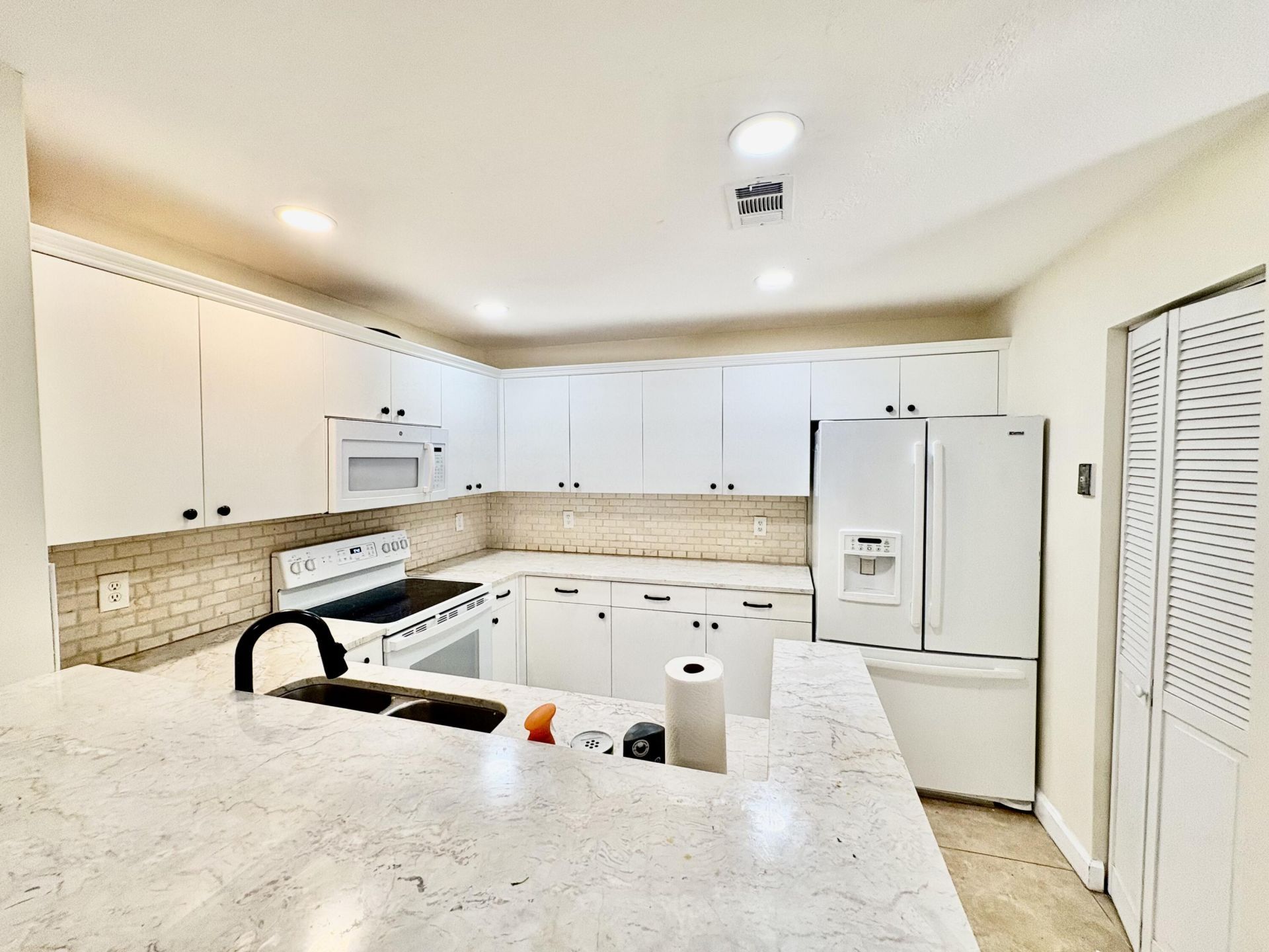4??? SW 82nd Way, Davie, FL 33328 Photo