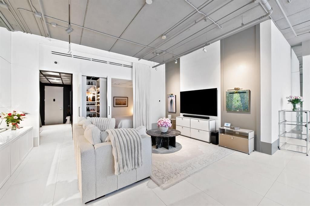 425 N Andrews Avenue, Unit 206, Fort Lauderdale, FL 33301 Photo