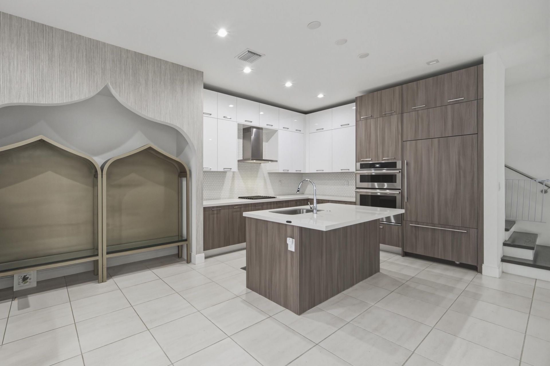 8272 NW 44th Terrace, Doral, FL 33166 Photo
