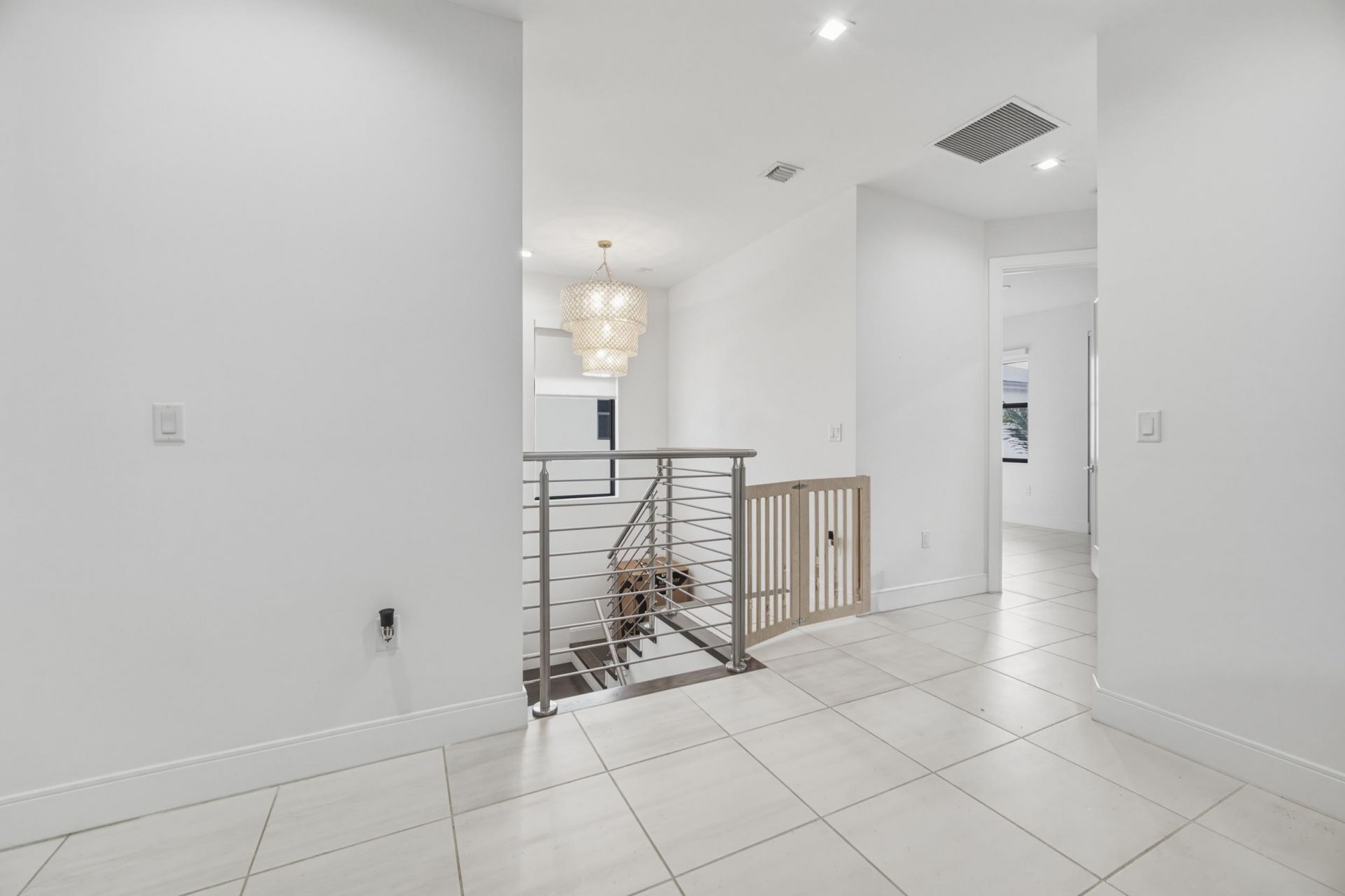 8272 NW 44th Terrace, Doral, FL 33166 Photo