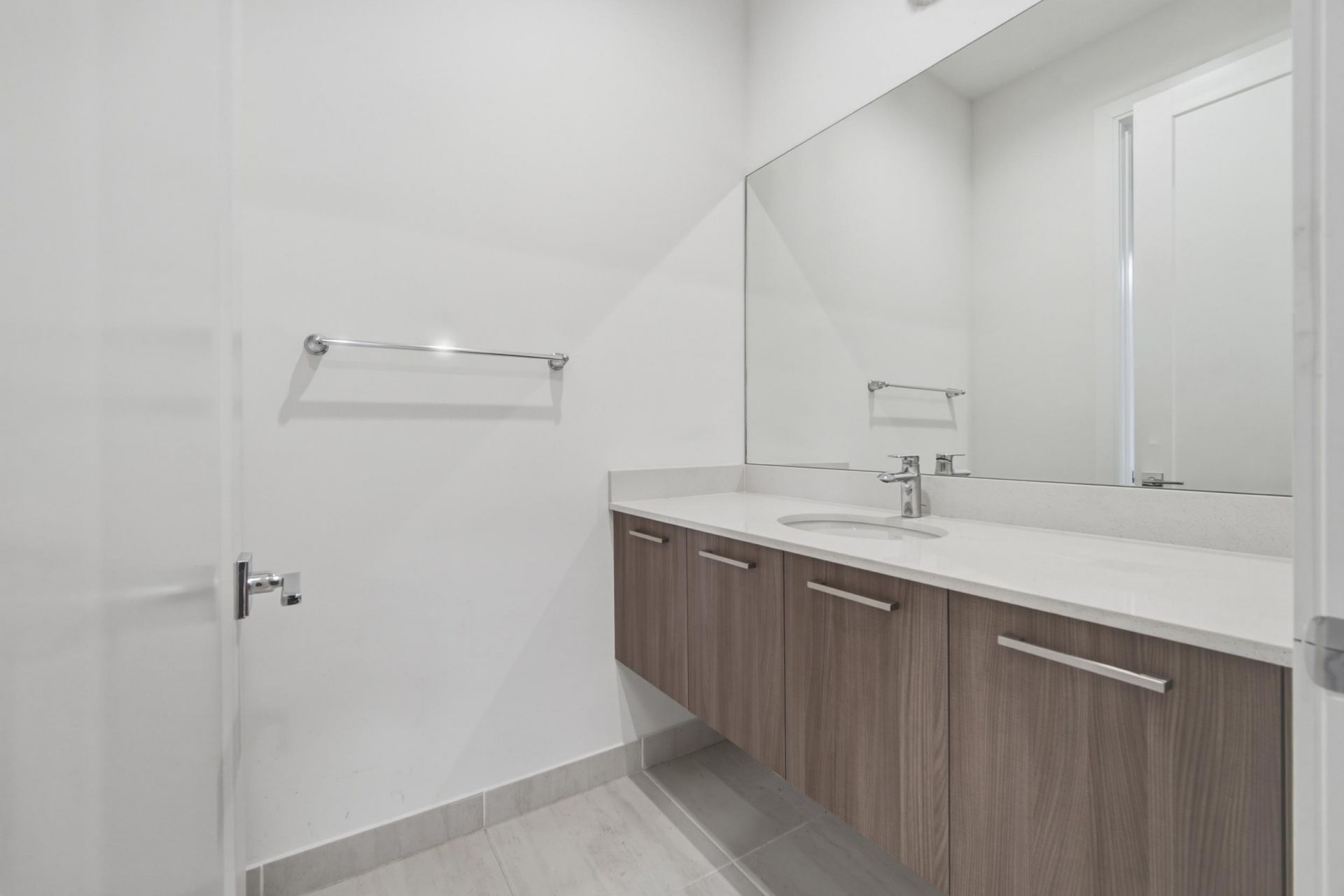 8272 NW 44th Terrace, Doral, FL 33166 Photo