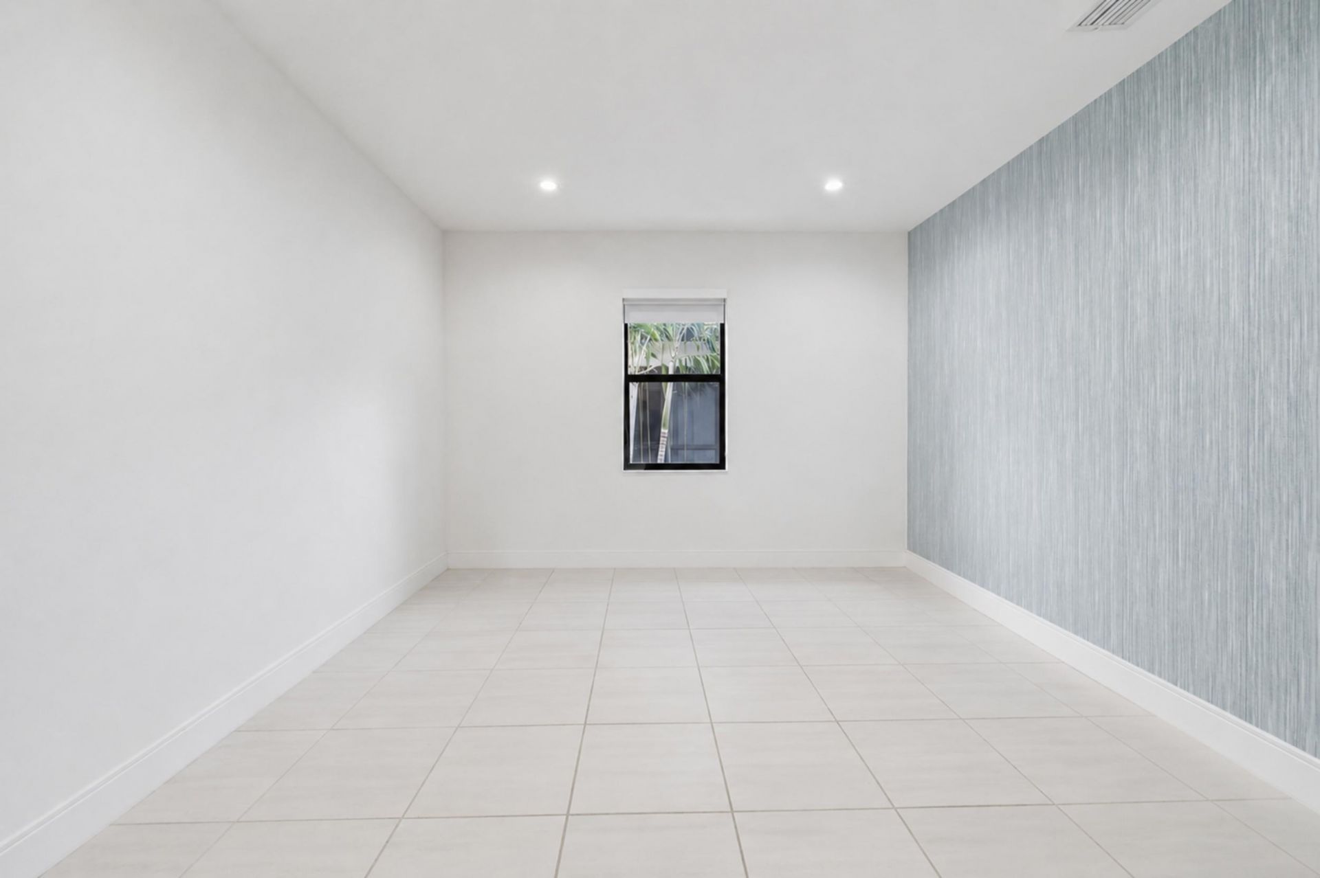 8272 NW 44th Terrace, Doral, FL 33166 Photo