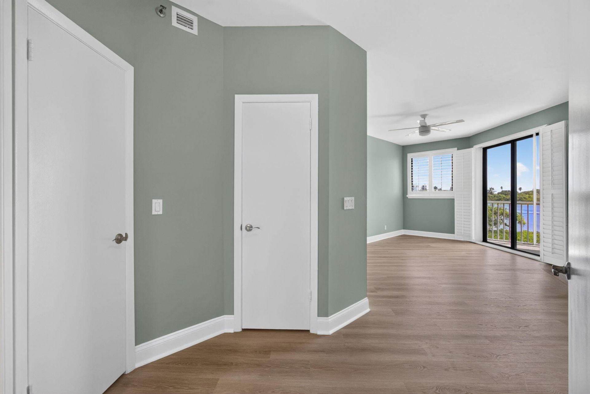 200 Waterway Road, Unit 206, Tequesta, FL 33469 Photo