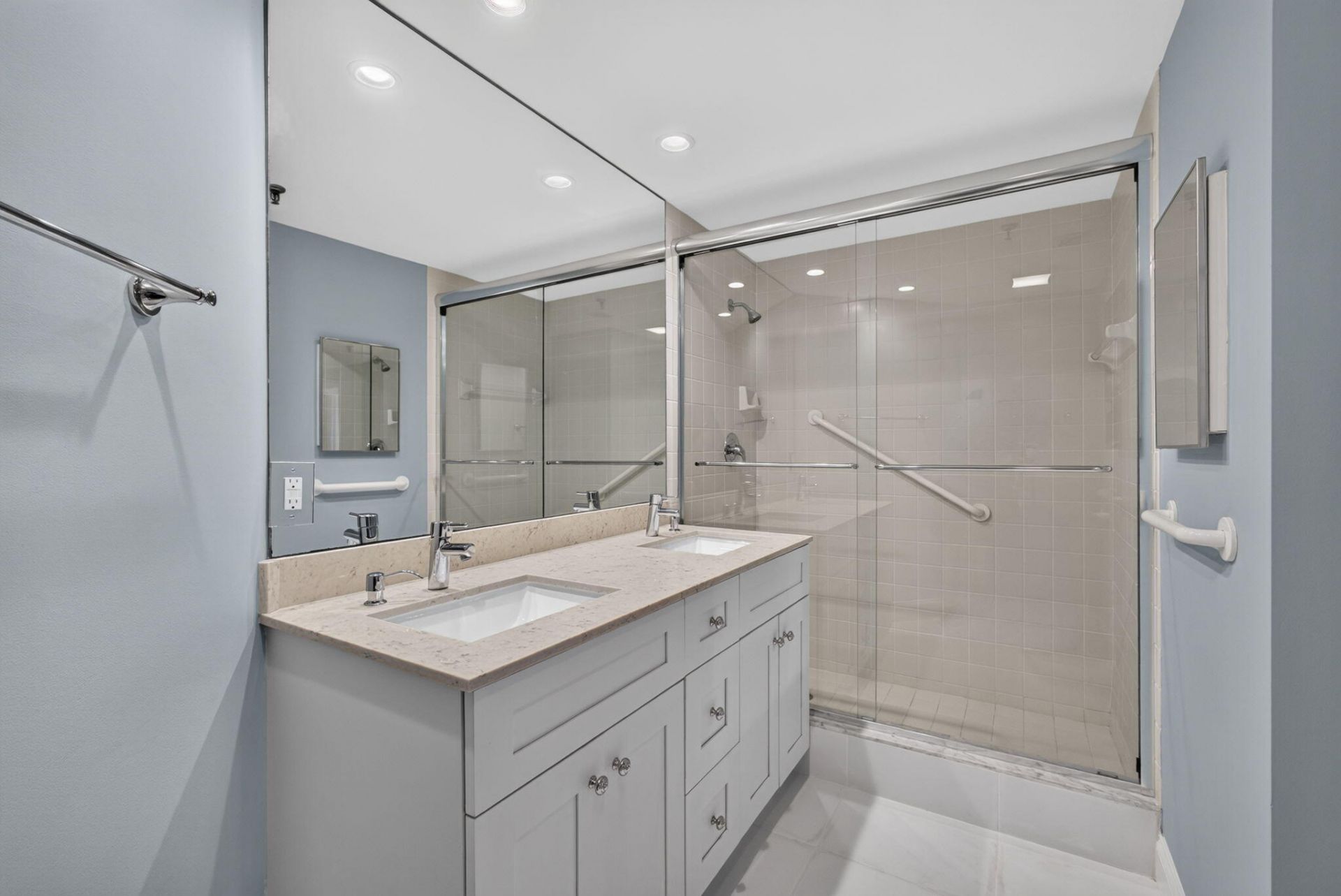200 Waterway Road, Unit 206, Tequesta, FL 33469 Photo