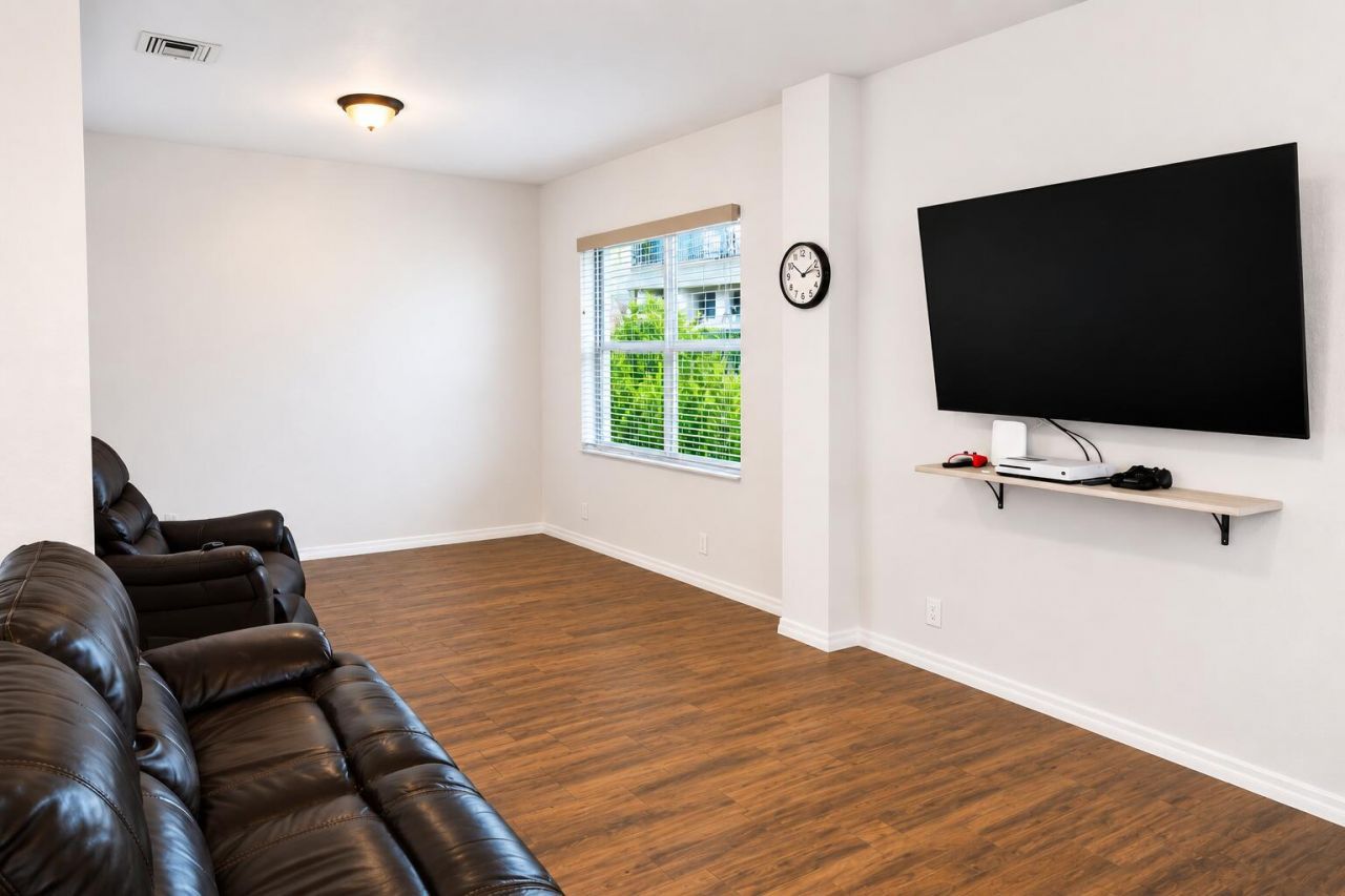609 SW 167th Way, Pembroke Pines, FL 33027 Photo