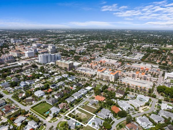 275 NE 4TH Street, Boca Raton, FL 33432