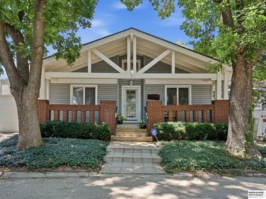 212 N 127th Plaza, Omaha, NE 68154