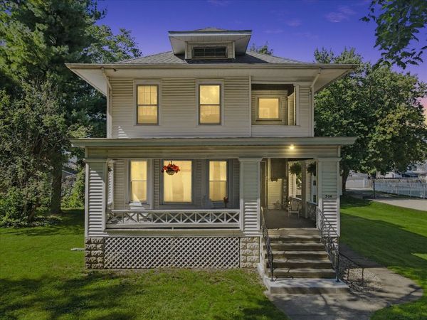 304 E Elm Street, Fairbury, IL 61739