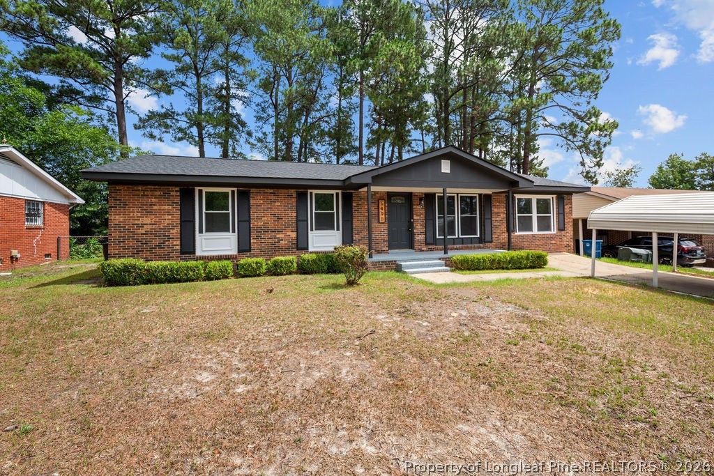 5490 Lindale Court, Fayetteville, NC 28314 Main Photo
