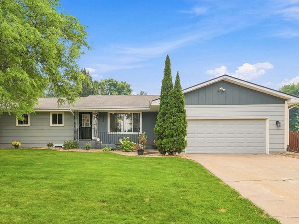 2636 Ridge Lane , Mounds View, MN 55112
