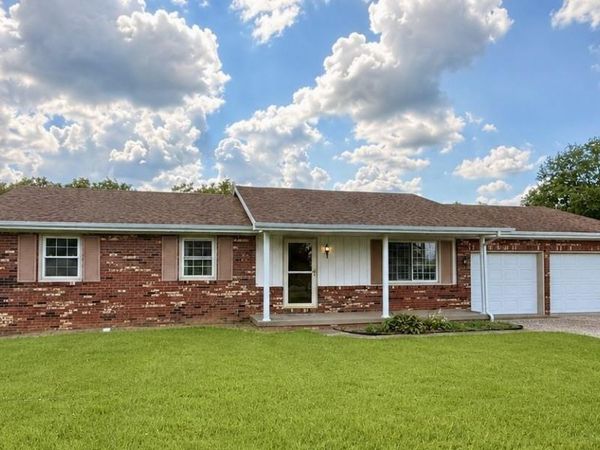 1233 N Eskew Road, Boonville, IN 47601