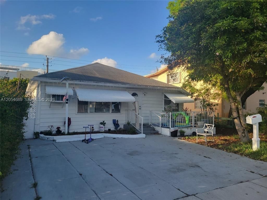1711 Jackson St, Hollywood, FL 33020 Photo