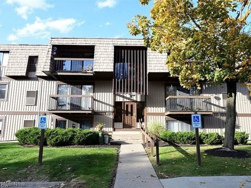 9771 Sunrise Boulevard, Unit N12, North Royalton, OH 44133 Photo 1
