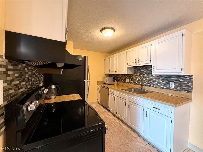 9771 Sunrise Boulevard, Unit N12, North Royalton, OH 44133 Photo 9