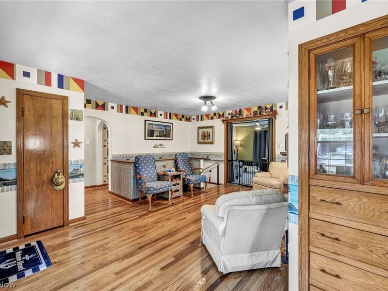 323 E Beech Street , Alliance, OH 44601 Photo 12