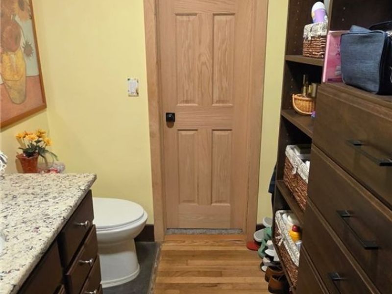 323 E Beech Street , Alliance, OH 44601 Photo 18