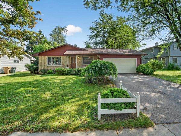 2805 Independence Lane, Madison, WI 53704