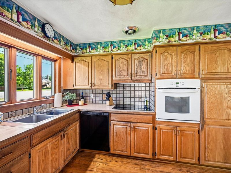 335 W Coshocton Street, Johnstown, OH 43031 Photo 16