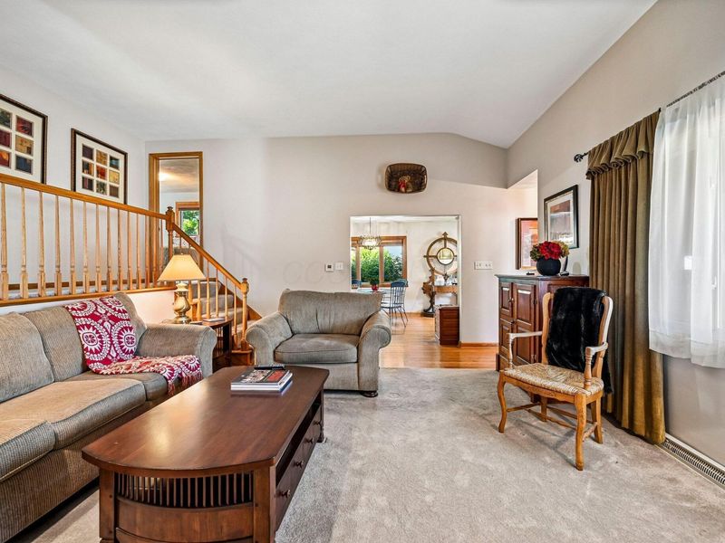 335 W Coshocton Street, Johnstown, OH 43031 Photo 9