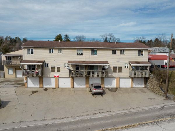 18 Powers Court, Westover, WV 26501