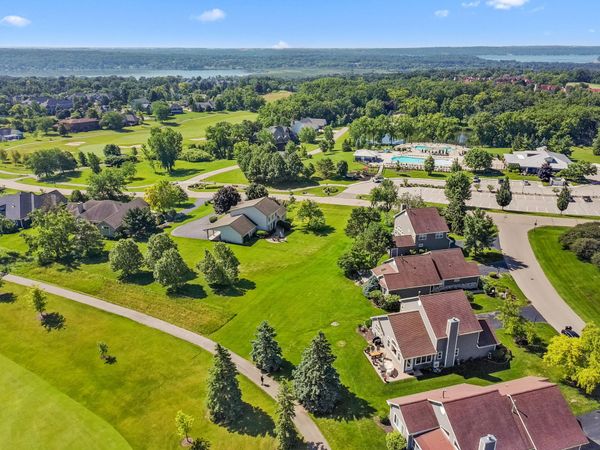 1813 Golfview Dr, Unit 35-03, Geneva, WI 53147