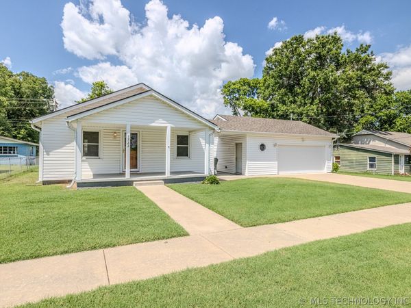 1322 W Quarles Street , Claremore, OK 74017