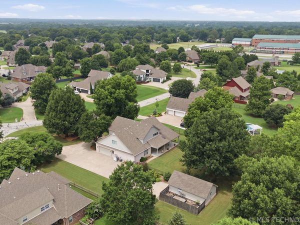 13215 S 118th East Avenue, Broken Arrow, OK 74011