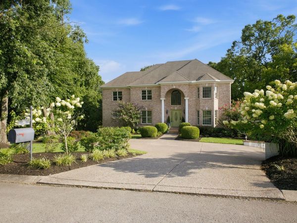 9619 Deer Track Ct, Brentwood, TN 37027
