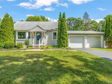39000 Wabash Street, Romulus, MI 48174