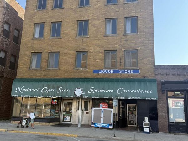 619 Sycamore , Waterloo, IA 50703