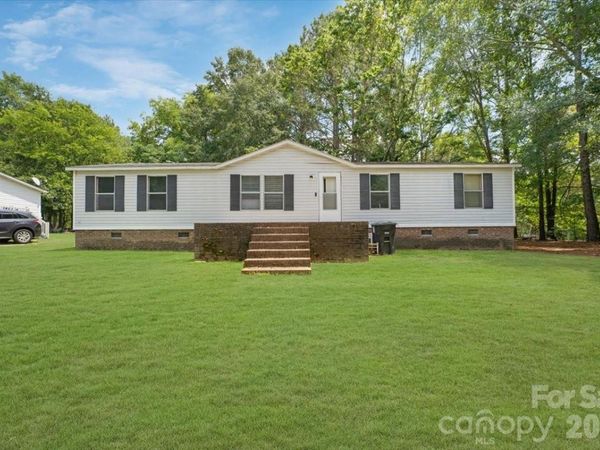 109 Maynard Avenue , Wadesboro, NC 28170