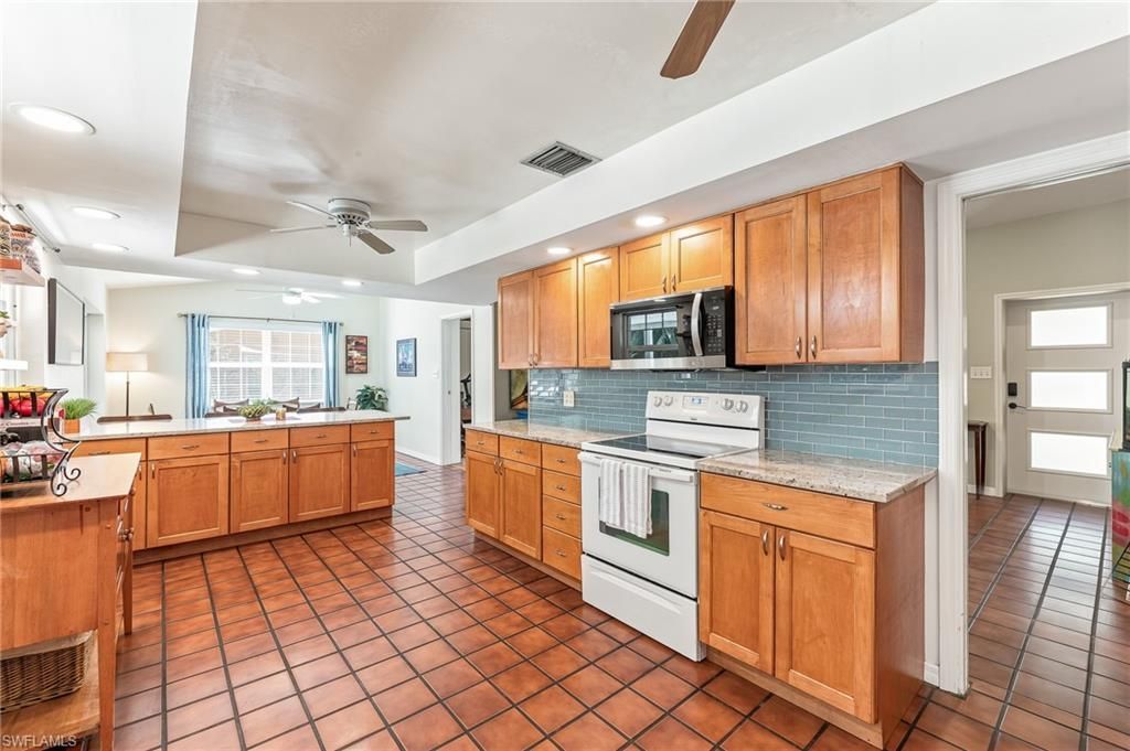 1669 Grove Ave , Fort Myers, FL 33901 Photo